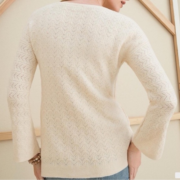 Chico's Drama Cable Pullover V-neck Sweater Oatmeal - Picture 4 of 14